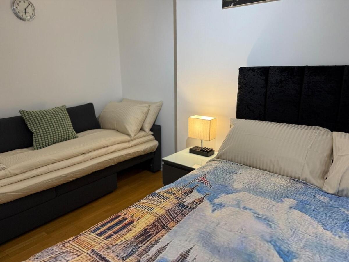 Garden Flat In Hampstead London