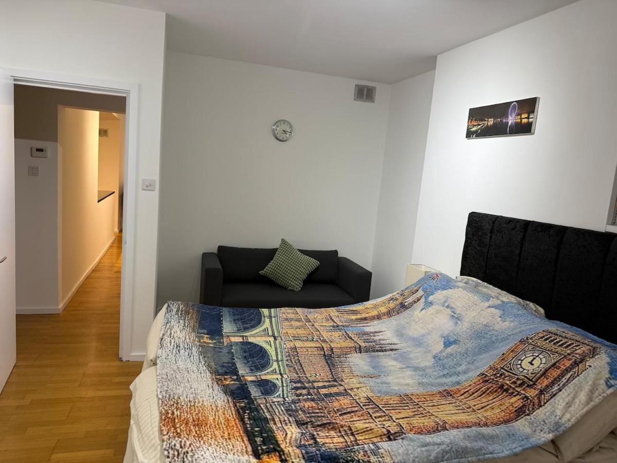 Garden Flat In Hampstead